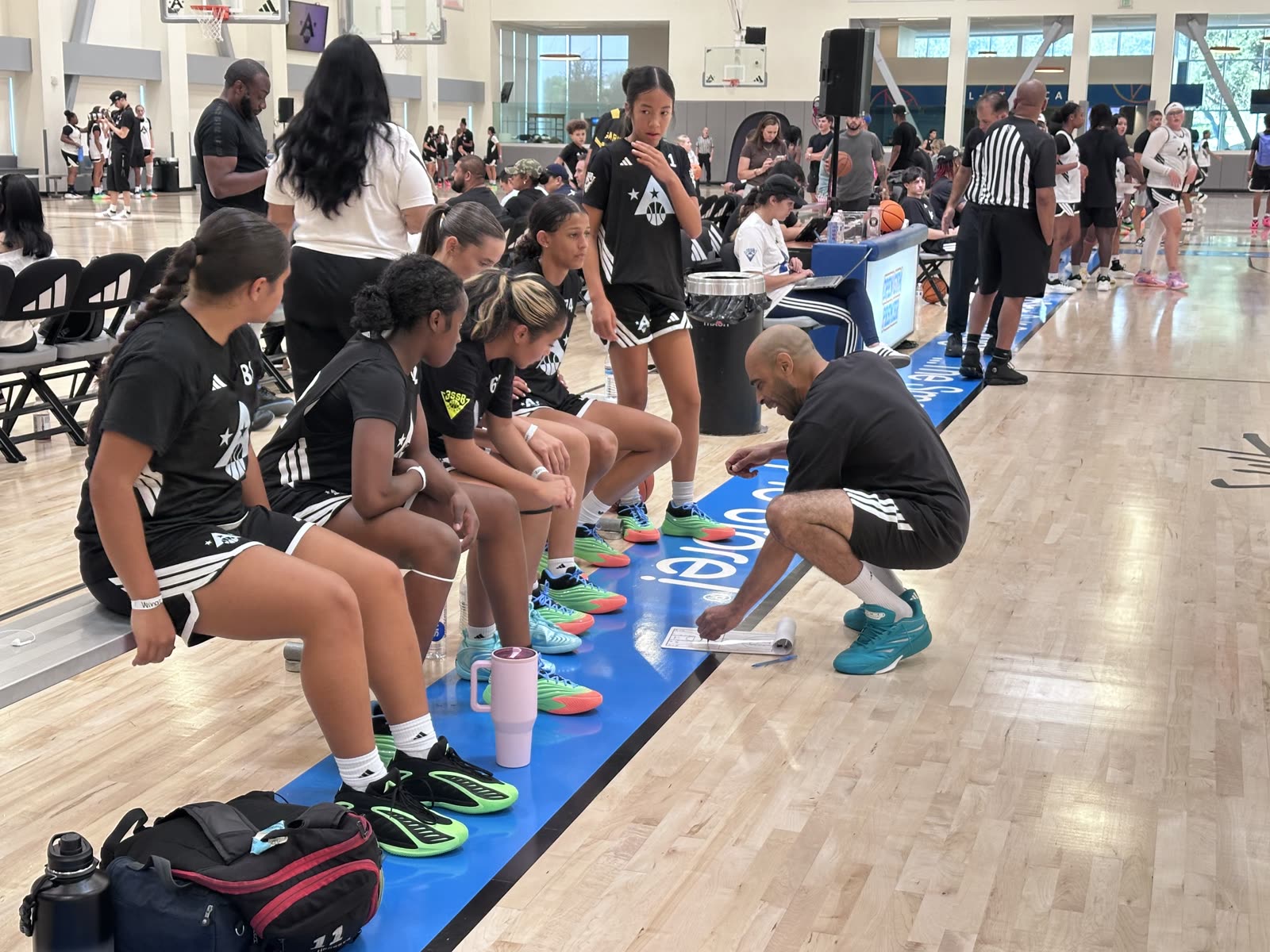 Players on the bench at a tournament